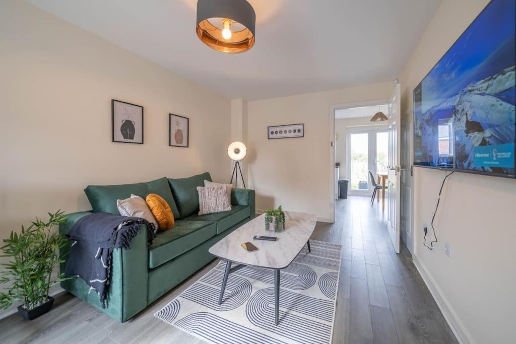 Good For Company Let 2-Bed In Coventry 2X Parking 아파트 외부 사진